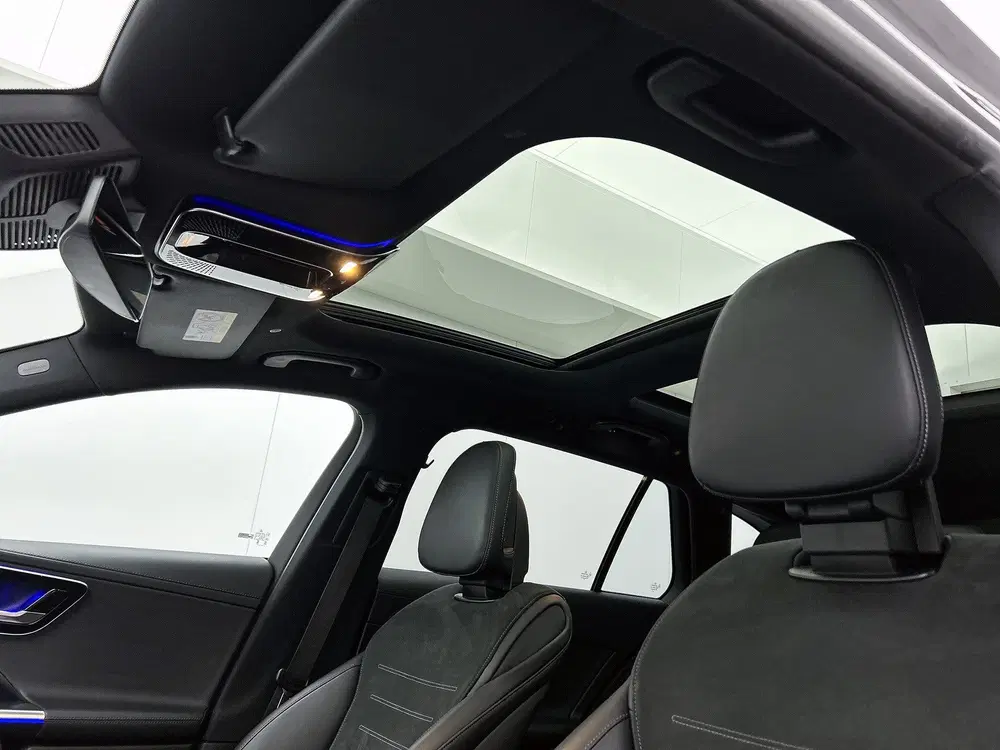 Mercedes-Benz C-Klasse 300 e Star Edition AMG Line Pl uit 2023, foto 13