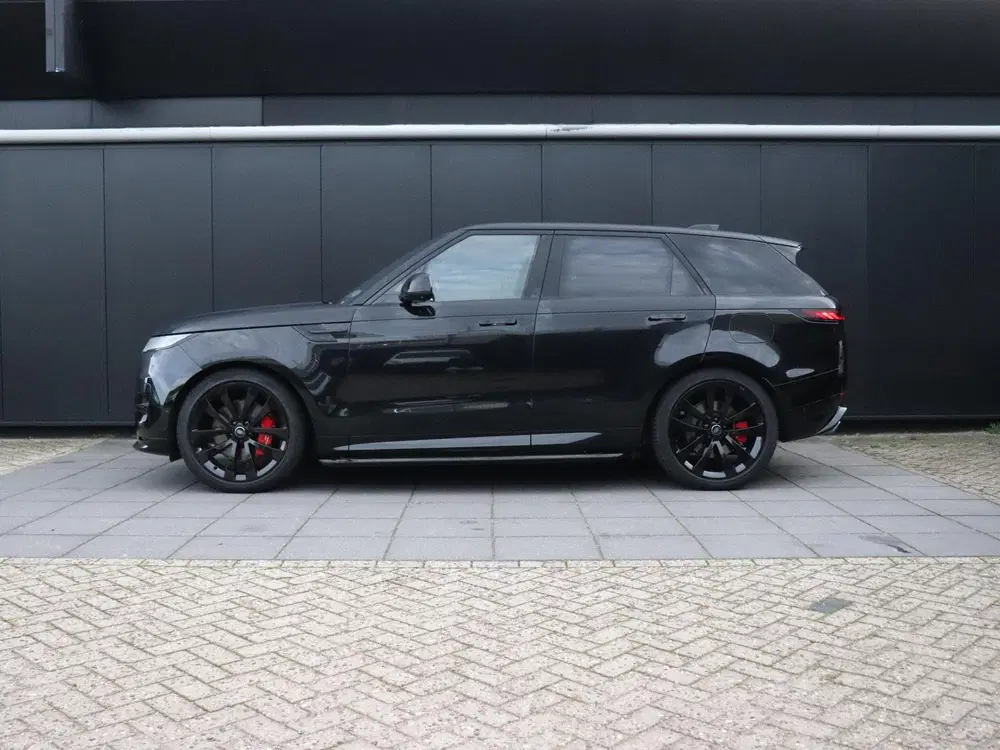 Land Rover Range Rover Sport 3.0 P440e DYNAMIC uit 2023, foto 2