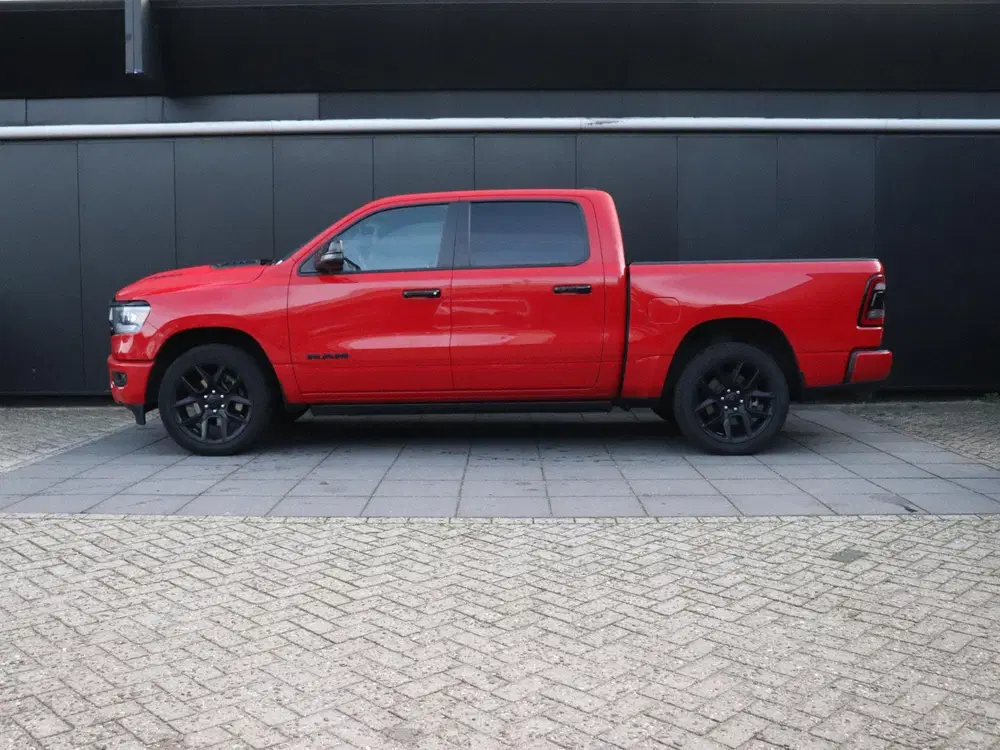 Dodge RAM 5.7 V8 4x4 Crew Cab Laramie uit 2024, foto 2
