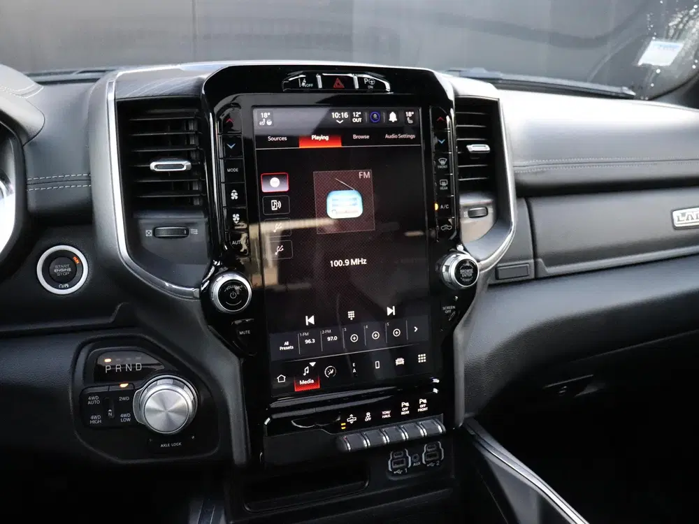 Dodge RAM 5.7 V8 4x4 Crew Cab Laramie uit 2024, foto 6