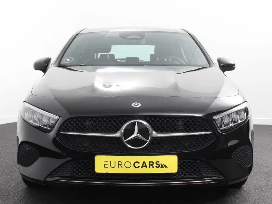 Mercedes-Benz A-Klasse 200 177pk Automaat Progressive Naviga uit 2023, foto 2