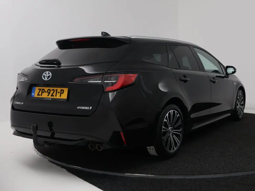 Toyota Corolla 2.0 Hybrid First Edition uit 2019, foto 2