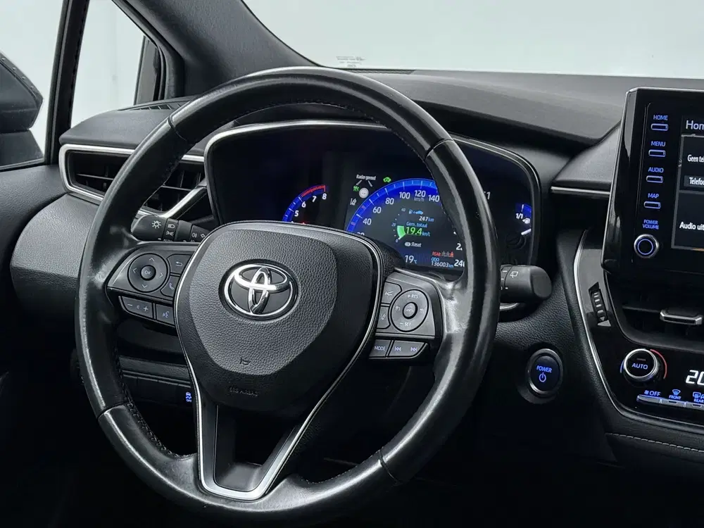 Toyota Corolla 2.0 Hybrid First Edition uit 2019, foto 5