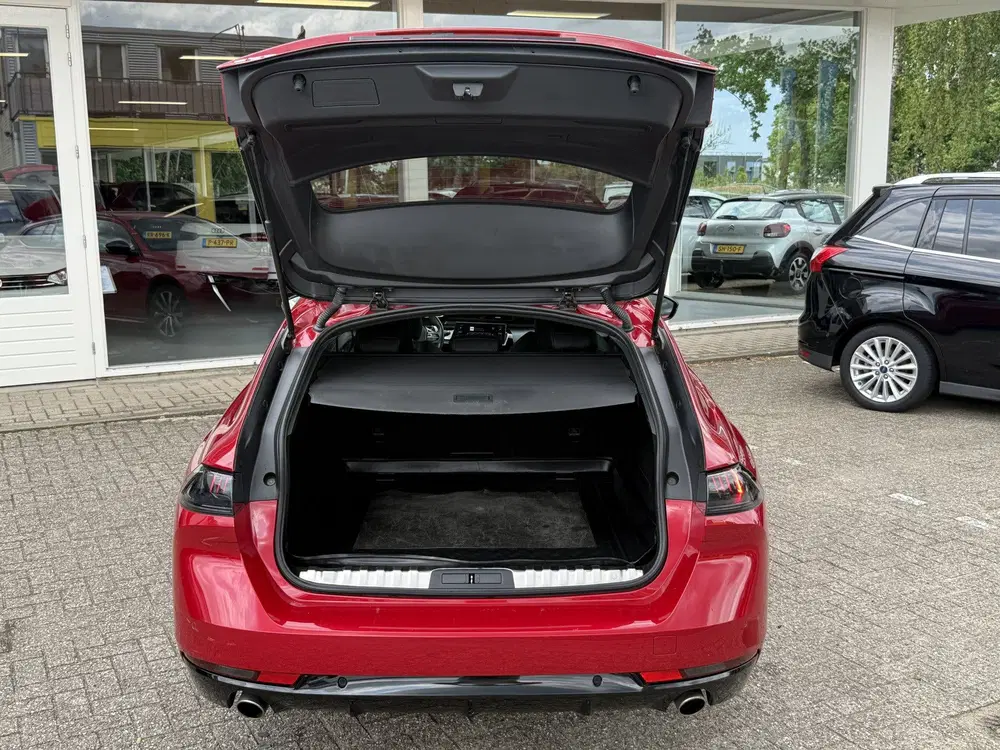 Peugeot 508 1.6 180pk PureTech GT Line uit 2019, foto 11