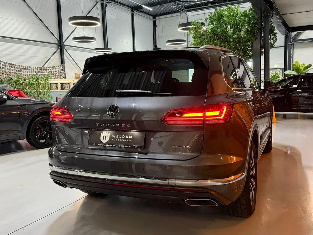 Volkswagen Touareg 3.0 TSi eHybrid 4MOTION 381PK Elegance BO uit 2023, foto 13