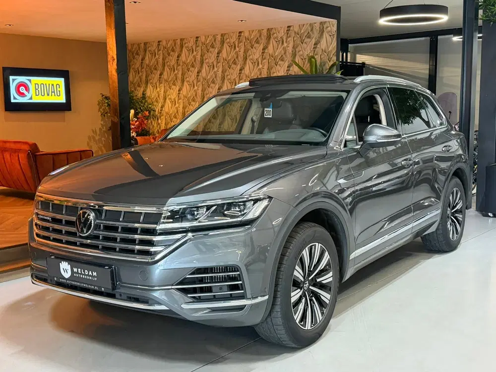 Volkswagen Touareg 3.0 TSi eHybrid 4MOTION 381PK Elegance BO uit 2023, foto 6