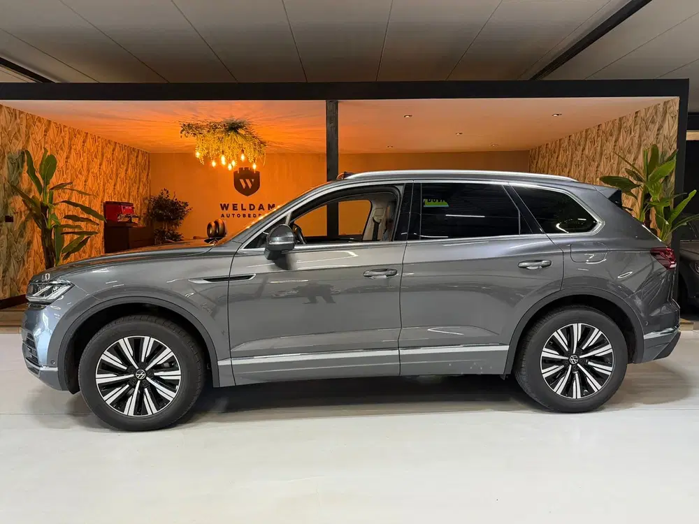 Volkswagen Touareg 3.0 TSi eHybrid 4MOTION 381PK Elegance BO uit 2023, foto 8