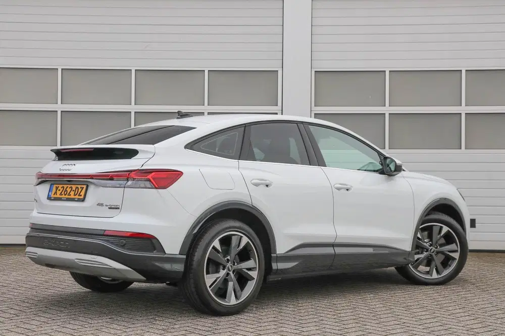 Audi Q4 e-tron 45 265pk quattro Advanced edition 7 uit 2023, foto 13