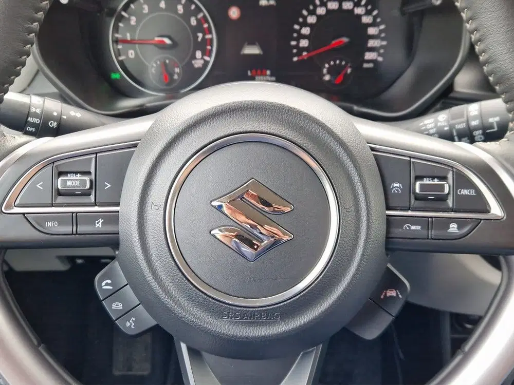 Suzuki Swift 1.2 Style Smart Hybrid Keyless uit 2025, foto 15