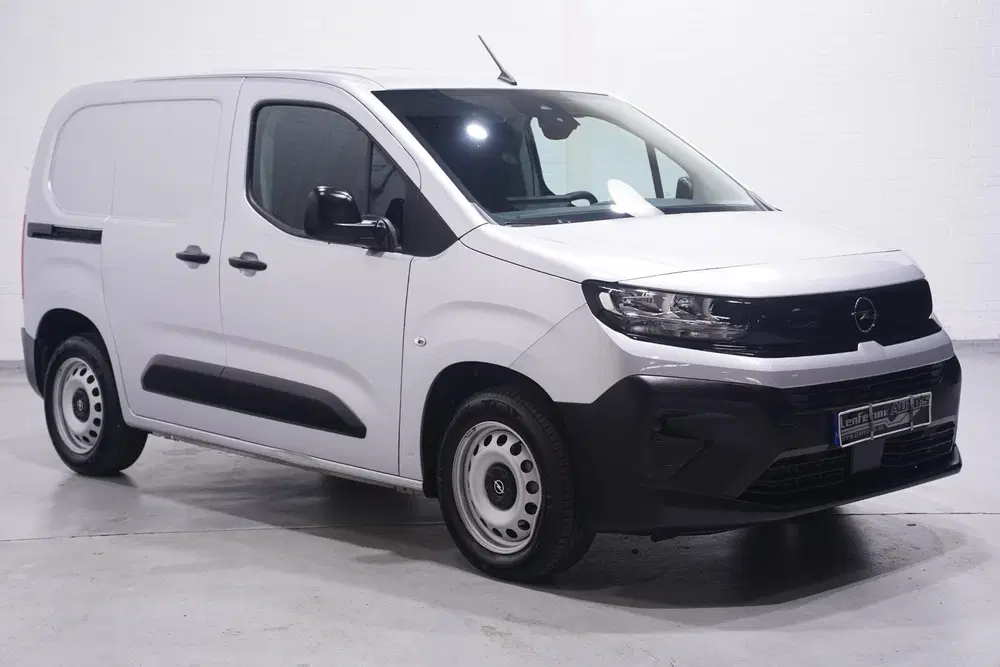 Opel Combo 1.5 BlueHDi 102 pk L1 Airco uit 2024, foto 2