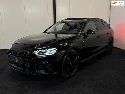 Audi A4 35 TDI S-Line Competition 2022 163PK PANO uit 2022