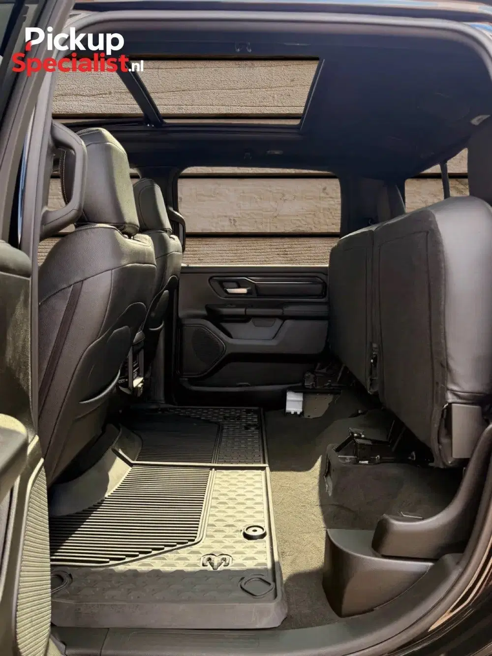 Dodge RAM 5.7 V8 4x4 Crew Cab uit 2022, foto 10