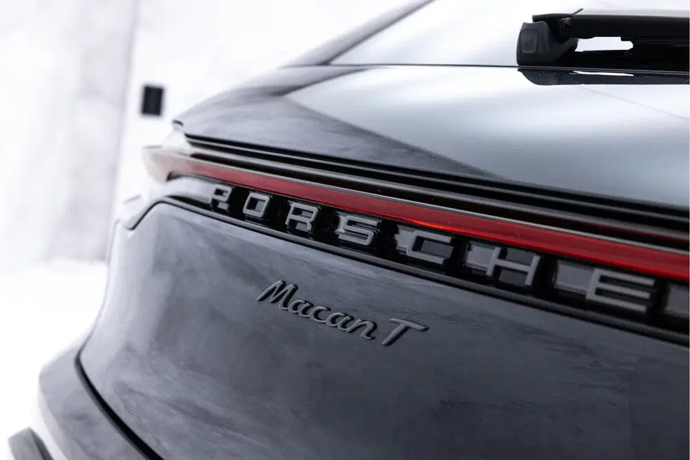 Porsche Macan 2.0 T uit 2023, foto 12