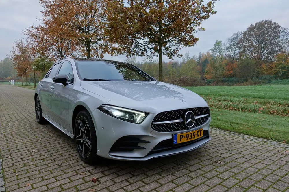 Mercedes-Benz A-Klasse 250 e Business Solution AMG Limited uit 2022, foto 4