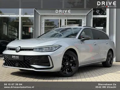 Volkswagen Passat 1.5 eHybrid R-Line uit 2025