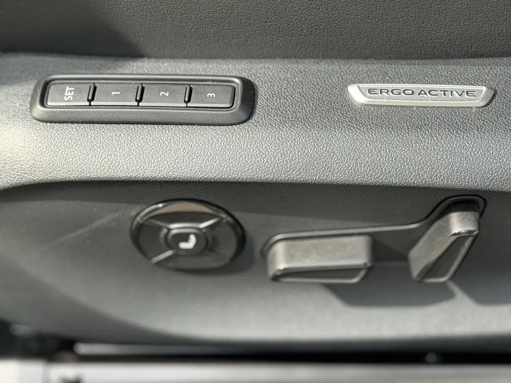 Volkswagen Passat 1.5 eHybrid R-Line uit 2025, foto 11