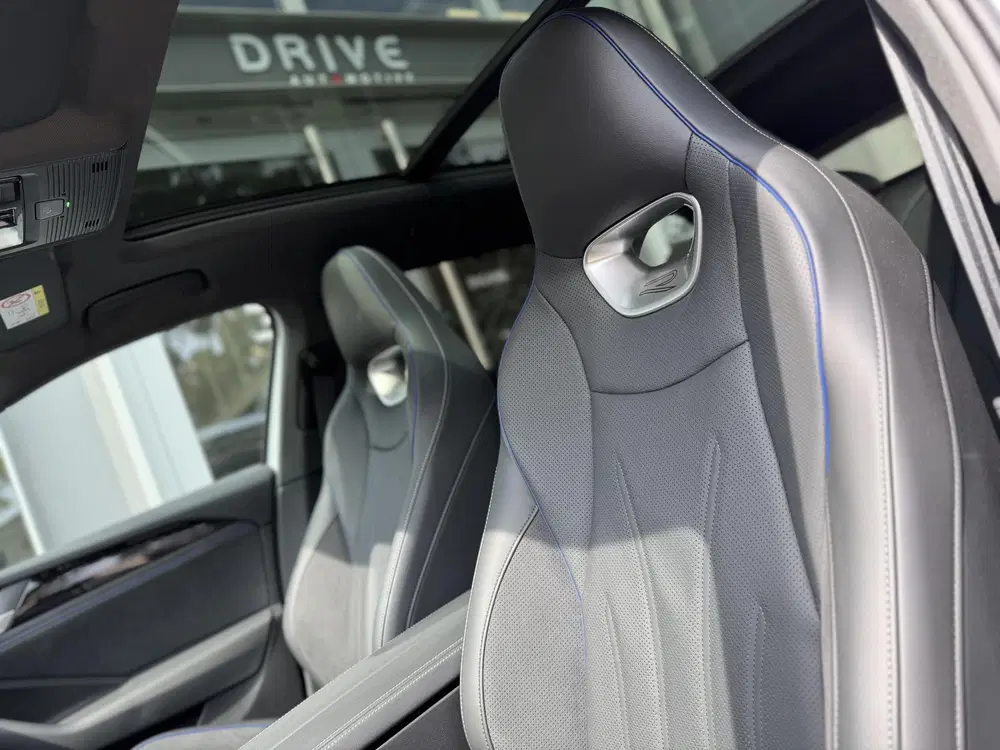 Volkswagen Passat 1.5 eHybrid R-Line uit 2025, foto 12