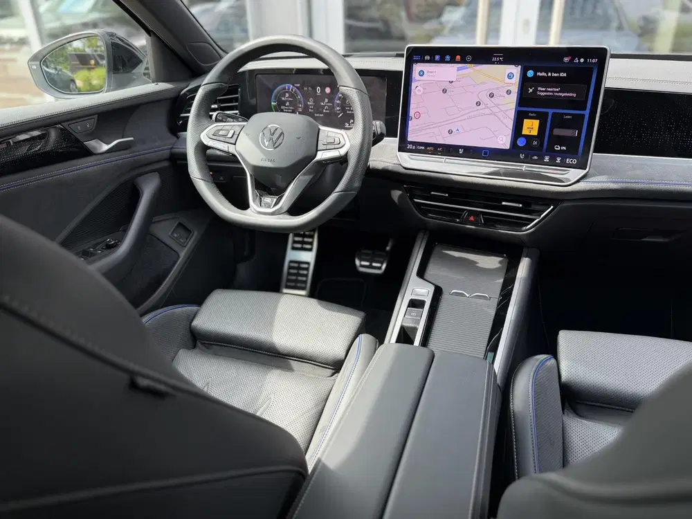 Volkswagen Passat 1.5 eHybrid R-Line uit 2025, foto 14