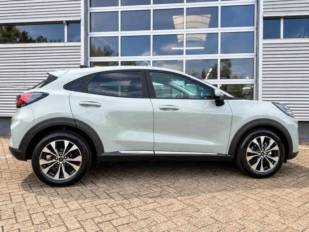Ford Puma 1.0i Ecoboost Hybrid 125pk Titanium Winter uit 2026, foto 3