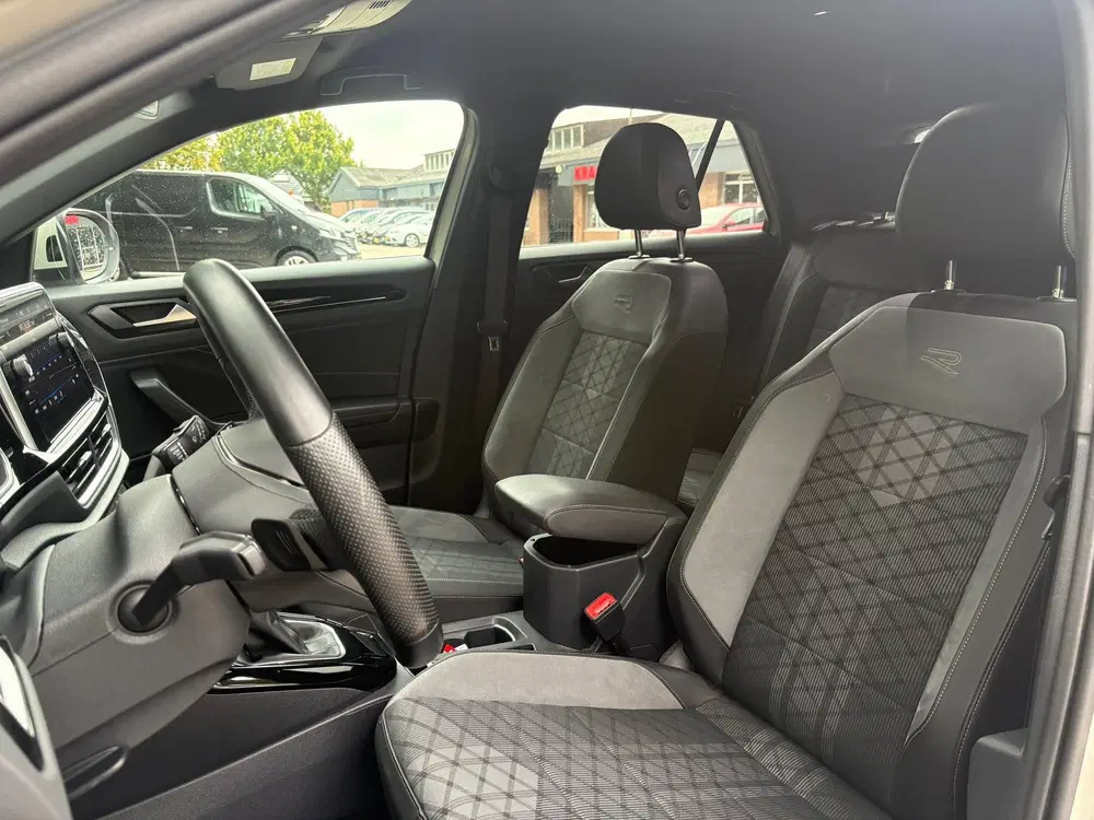 Volkswagen T-Roc R-Line Business+ 1.5 TSI 150 pk uit 2022, foto 10