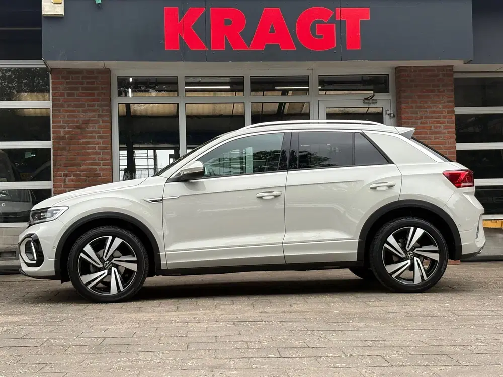 Volkswagen T-Roc R-Line Business+ 1.5 TSI 150 pk uit 2022, foto 5