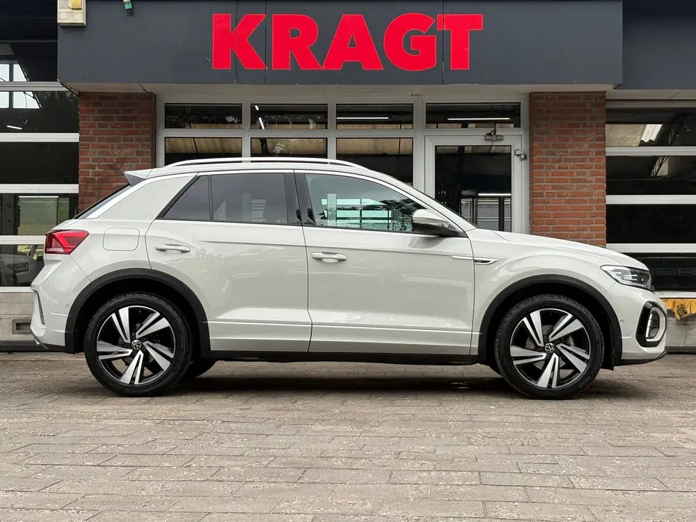 Volkswagen T-Roc R-Line Business+ 1.5 TSI 150 pk uit 2022, foto 6