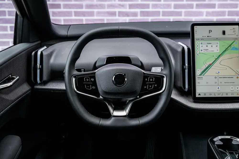 Volvo EX30 P5 Long Range Plus Black Edition Europa 69 uit 2026, foto 4