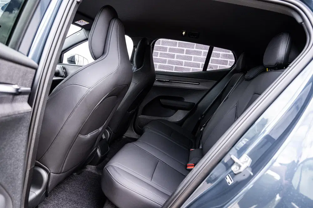 Volvo EX30 P5 Long Range Plus Black Edition Europa 69 uit 2026, foto 9