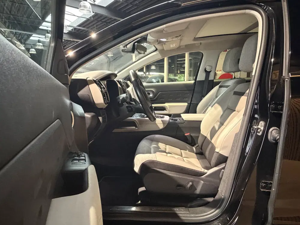 Citroën C5 Aircross 1.6 Plug-in Hybrid 225 Feel Panorama uit 2020, foto 10