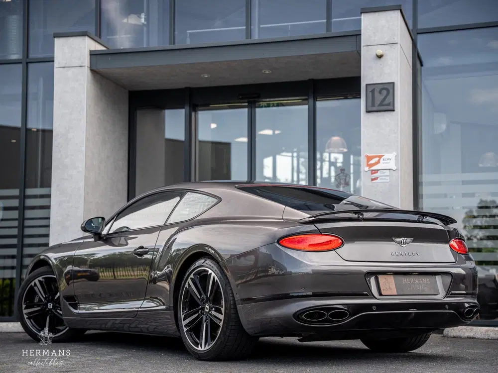Bentley Continental GT 4.0 V8 uit 2020, foto 11
