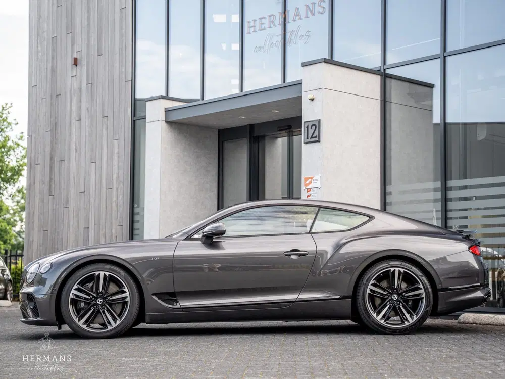 Bentley Continental GT 4.0 V8 uit 2020, foto 12