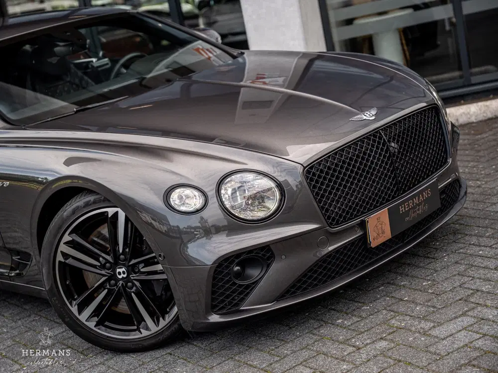 Bentley Continental GT 4.0 V8 uit 2020, foto 2