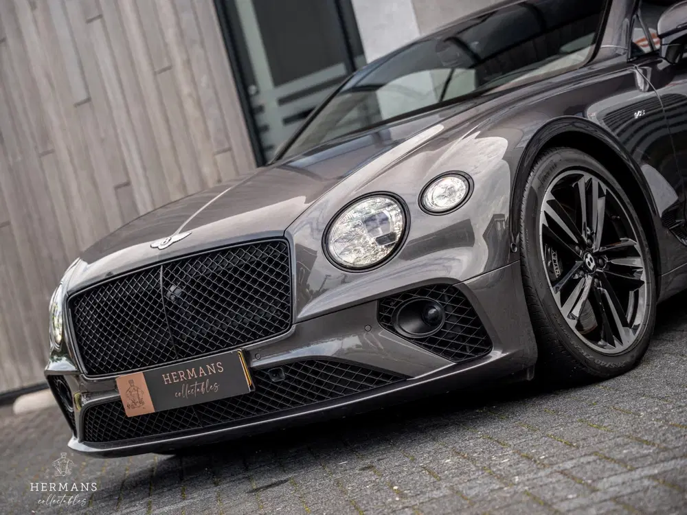 Bentley Continental GT 4.0 V8 uit 2020, foto 5
