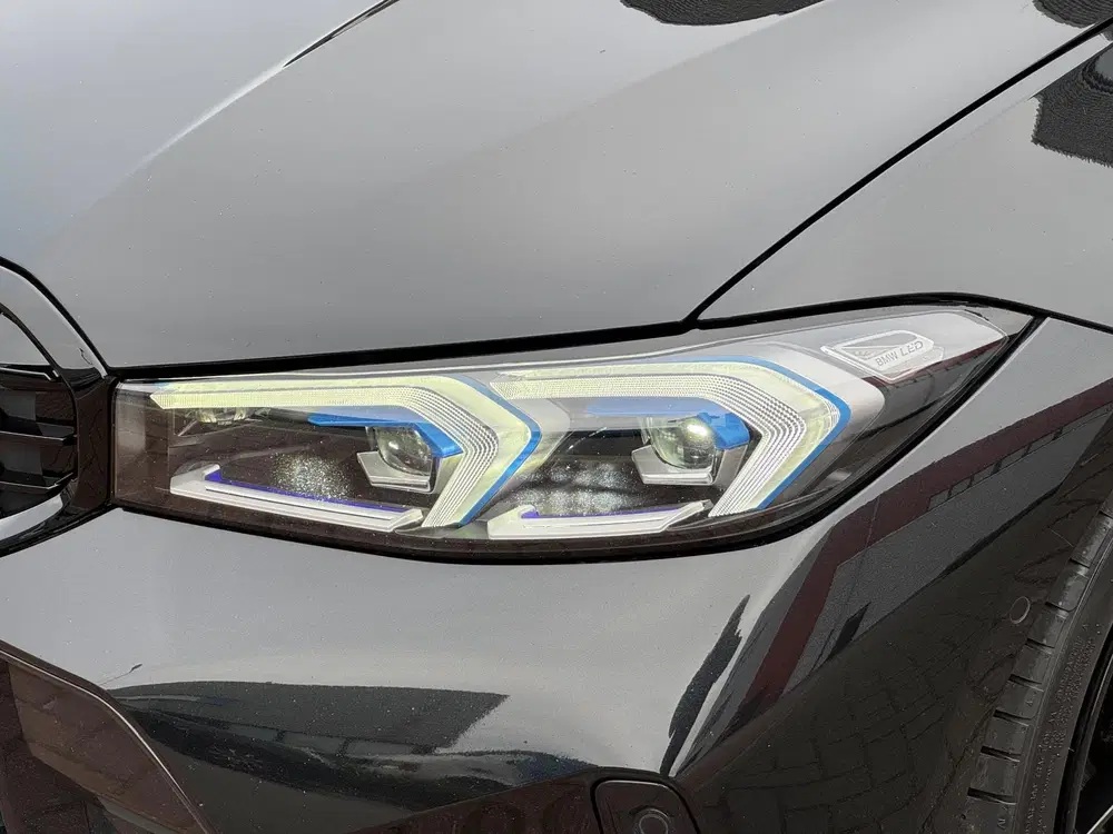 BMW 3-serie LCI xDrive ACC Pano Leder Camera Trekhaak uit 2023, foto 11