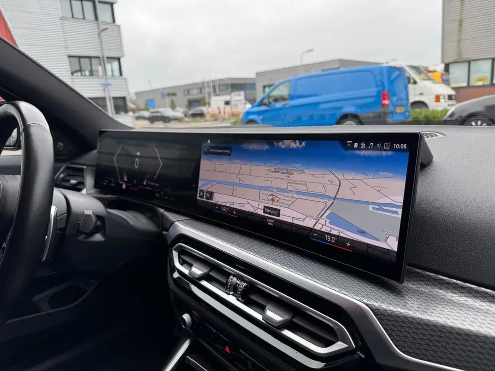 BMW 3-serie LCI xDrive ACC Pano Leder Camera Trekhaak uit 2023, foto 3