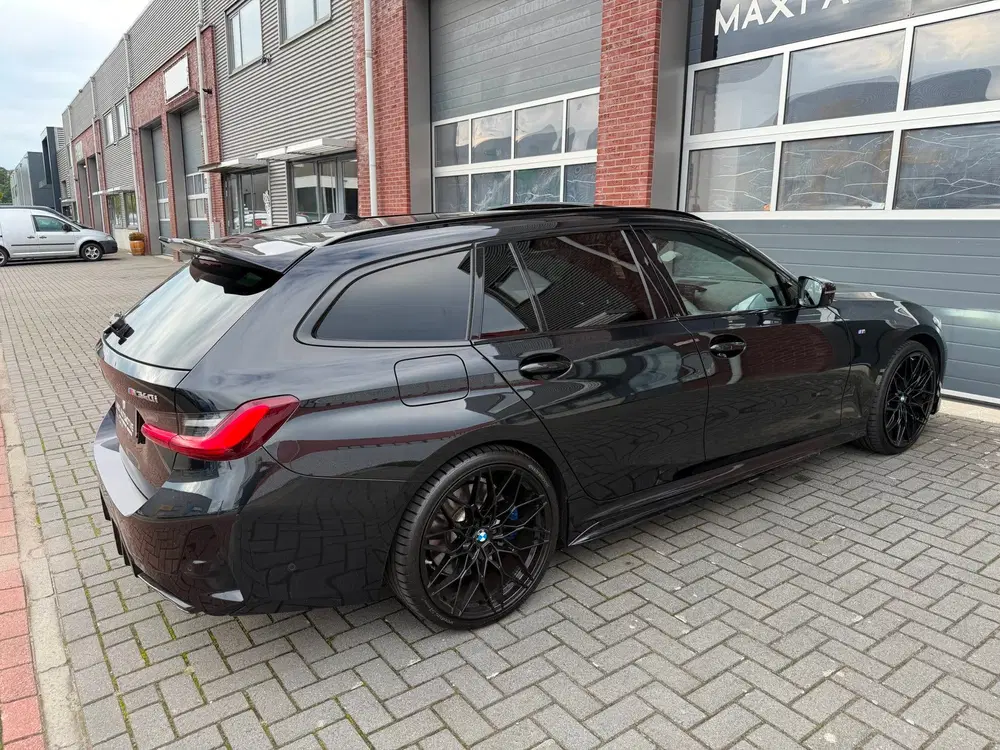 BMW 3-serie LCI xDrive ACC Pano Leder Camera Trekhaak uit 2023, foto 7