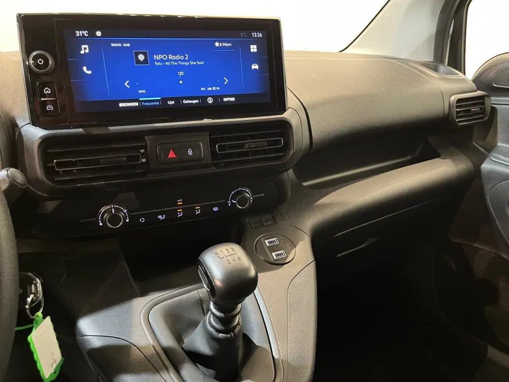 Opel Combo 1.2 PureTech 110 PK L1 BENZINE uit 2024, foto 7