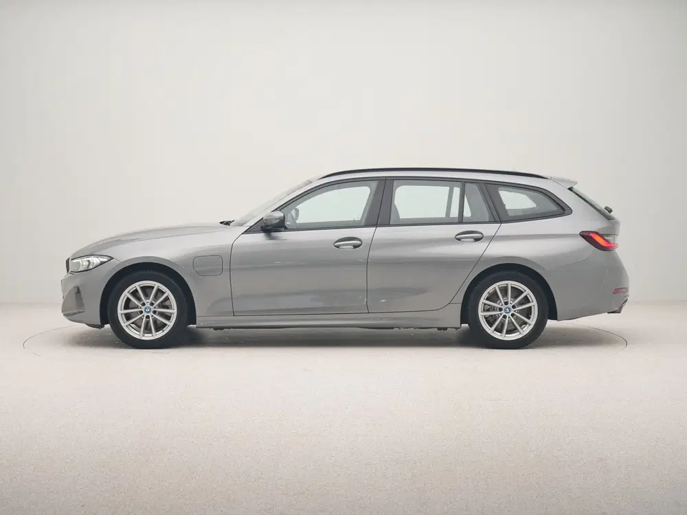 BMW 3-serie 320e Touring SoH 97% (bj 2024 uit 2024, foto 11