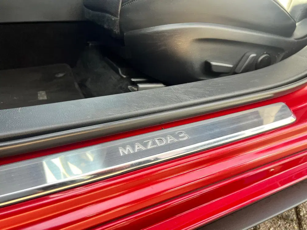 Mazda 3 2.0 e-SkyActiv-G M Hybrid 122 Luxury TREKH uit 2019, foto 12
