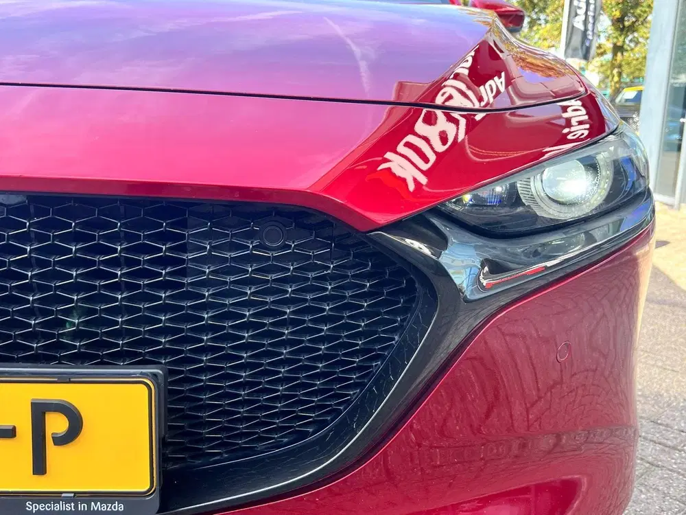 Mazda 3 2.0 e-SkyActiv-G M Hybrid 122 Luxury TREKH uit 2019, foto 9