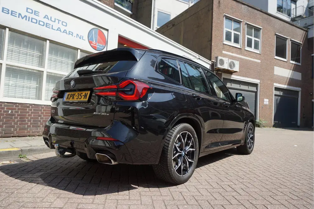 BMW X3 xDrive30e High Executive M-SPORT uit 2024, foto 4