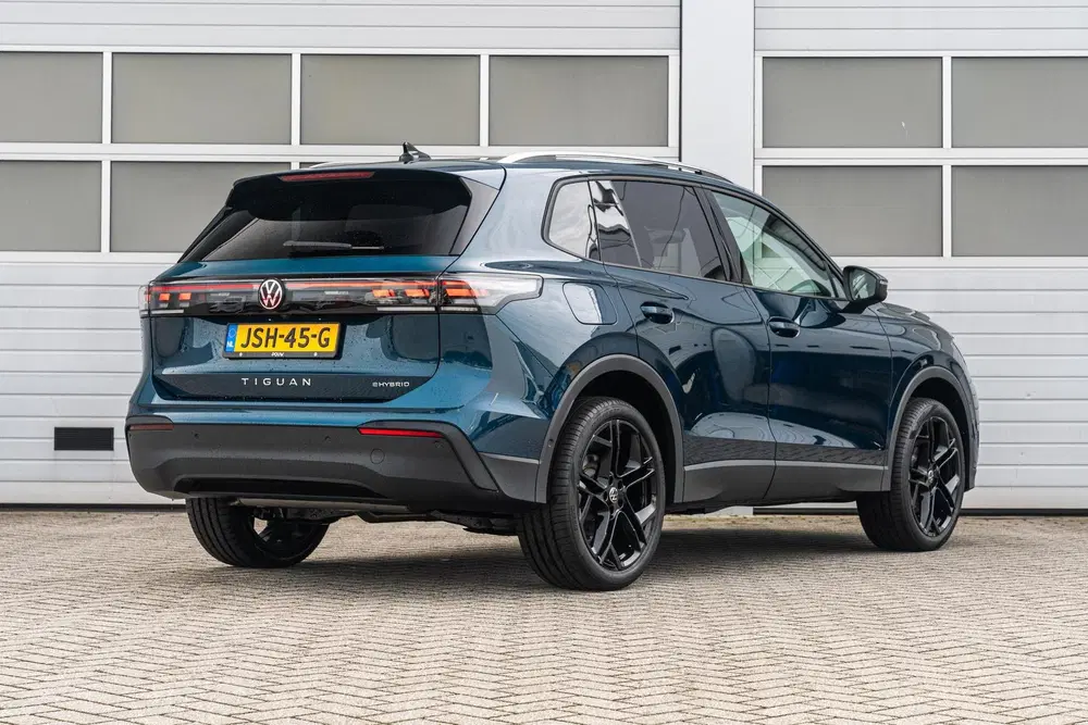 Volkswagen Tiguan 1.5 eHybrid 204pk DSG Life Edition uit 2025, foto 2