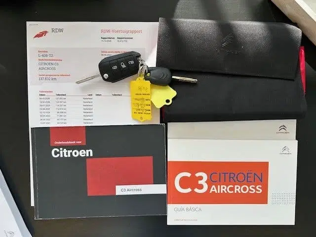 Citroën C3 Aircross Citroen C3 Aircross 1.2 PT S&S Shine CARPL uit 2019, foto 13
