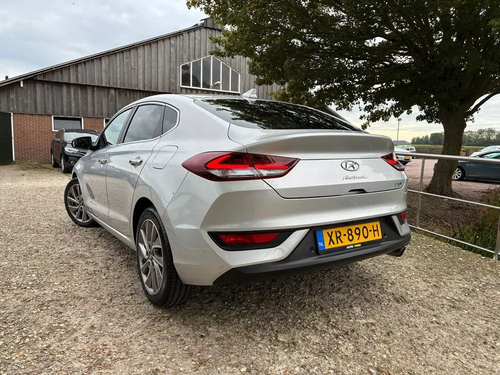 Hyundai i30 1.4 T-GDI Premium uit 2019, foto 2