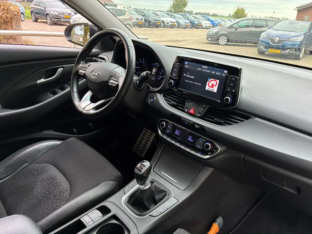 Hyundai i30 1.4 T-GDI Premium uit 2019, foto 3