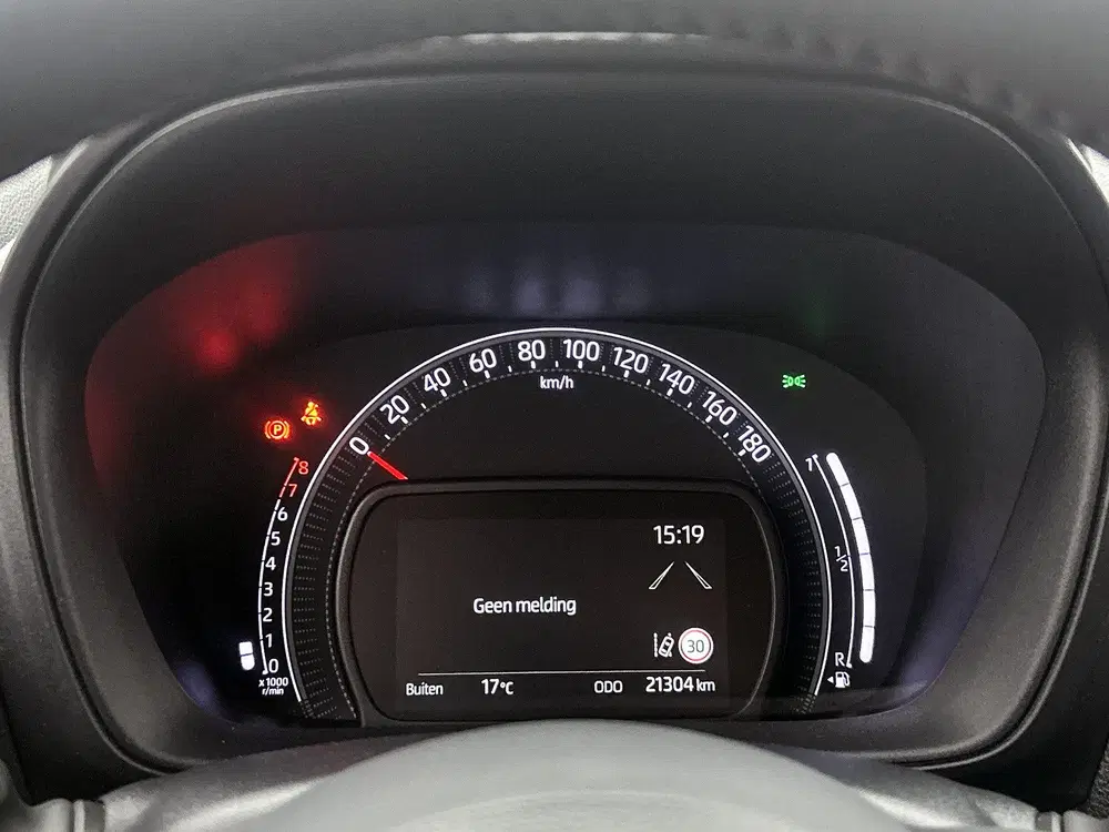 Toyota Aygo X 1.0 VVT-i MT Play uit 2025, foto 5