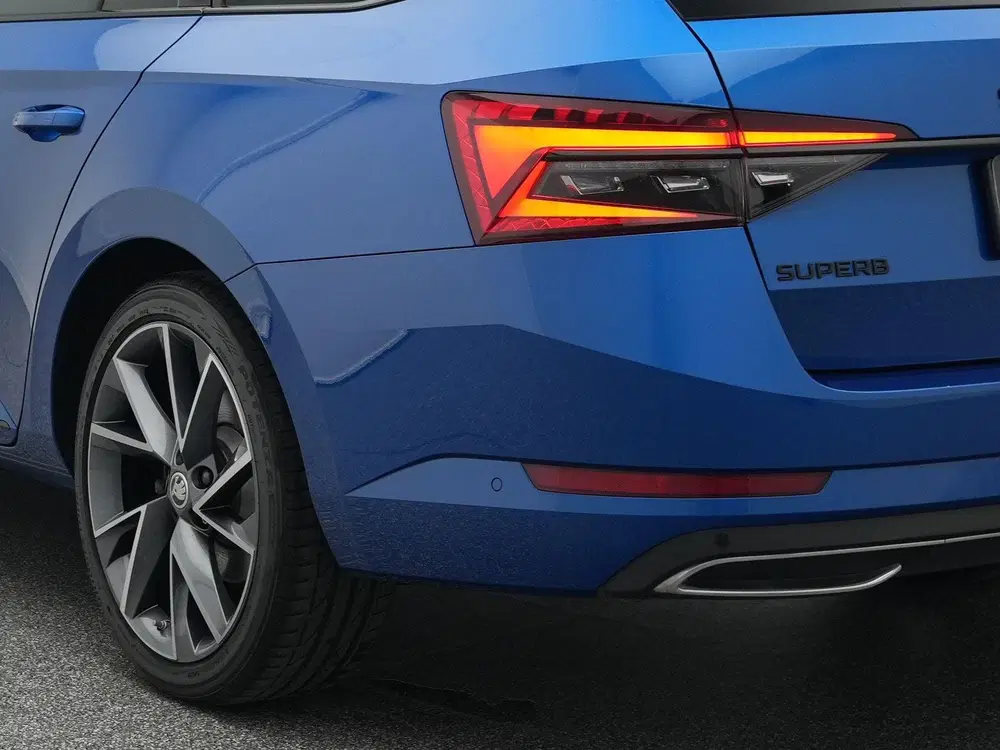 Skoda Superb 1.4 TSI 218pk iV Sportline Business uit 2023, foto 15