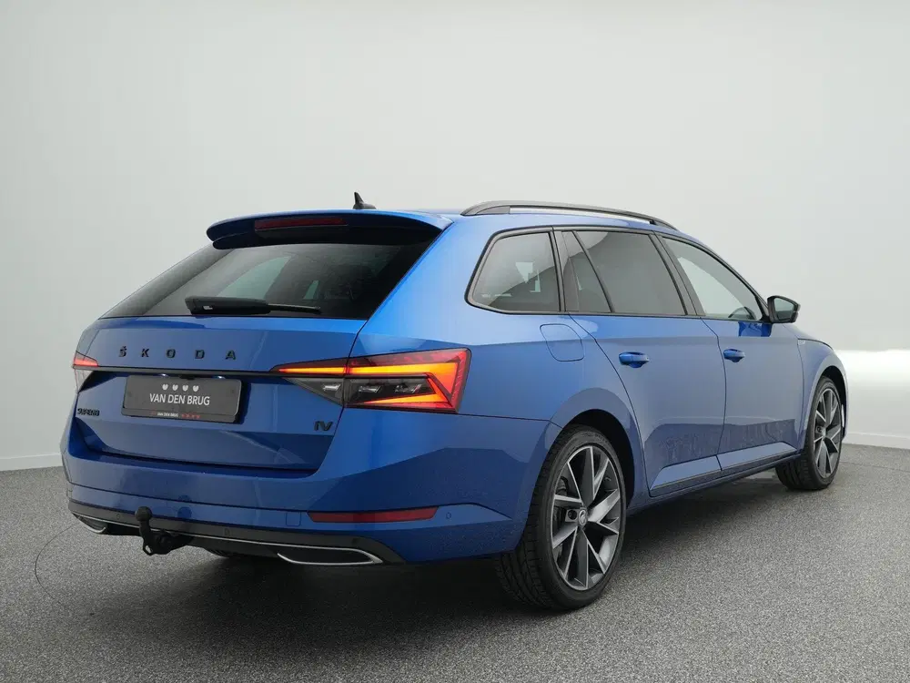 Skoda Superb 1.4 TSI 218pk iV Sportline Business uit 2023, foto 2