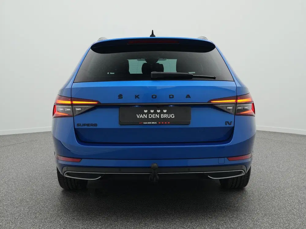Skoda Superb 1.4 TSI 218pk iV Sportline Business uit 2023, foto 5