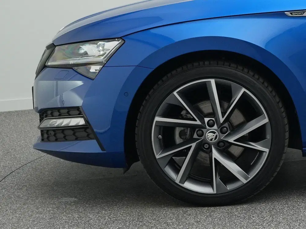 Skoda Superb 1.4 TSI 218pk iV Sportline Business uit 2023, foto 6